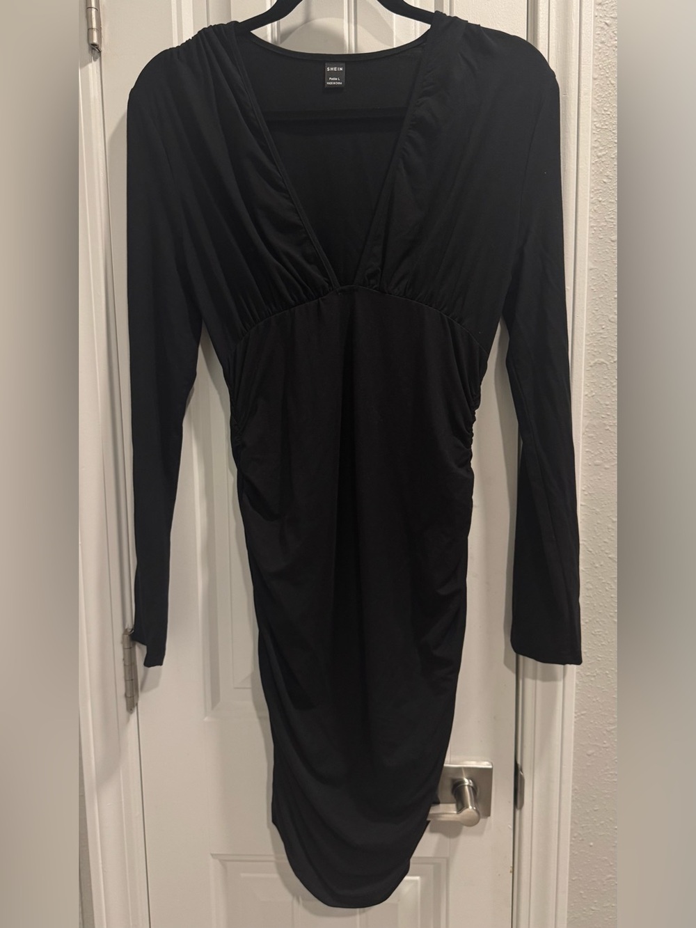 SHEIN Black Long Sleeve V-Neck Ruched Midi Dress